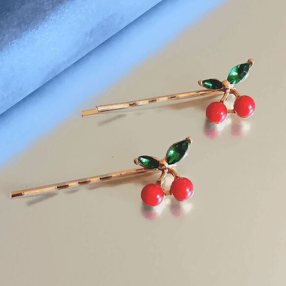 2/$21*New* 3 Piece Ladies Cute Accessory Set - Picture 3 of 8